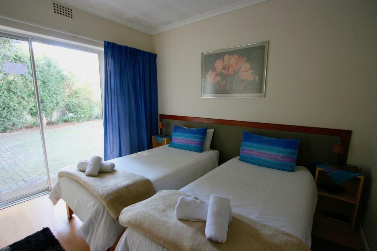 Clouds Guest House ダーバンヴィル エクステリア 写真